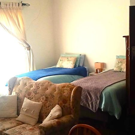 Rheola'S Guest Cottage Гаррісміт Екстер'єр фото